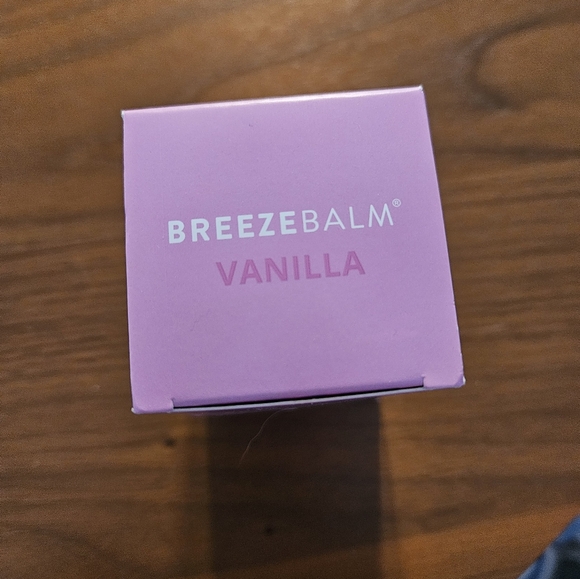 NIB Breezebalm BB cream - vanilla - Picture 3 of 5